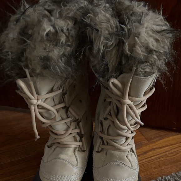 EUC Women’s Sorel Joan of Arctic Suede/Faux Fur Waterproof Boots size 8 - Picture 4 of 15